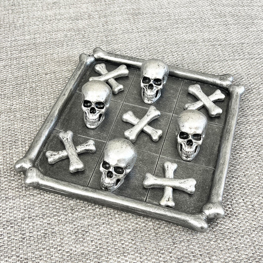 Silver / Grey Skull & Crossbones Tic Tac Toe Game - Resin