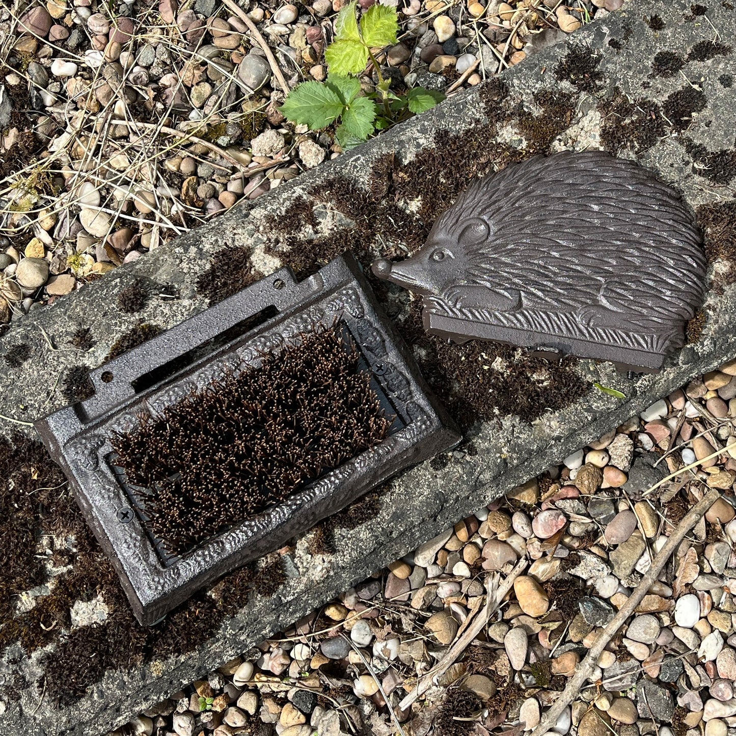 Hedgehog Boot Scraper – Cast Iron