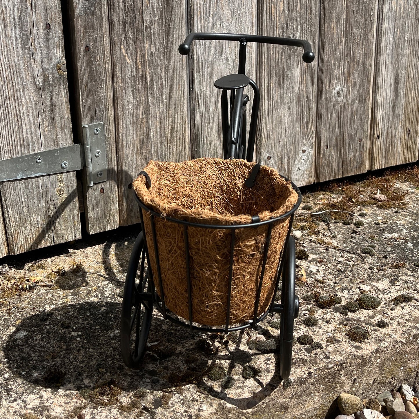 40cm Black Tricycle Plant Pot Planter - Metal