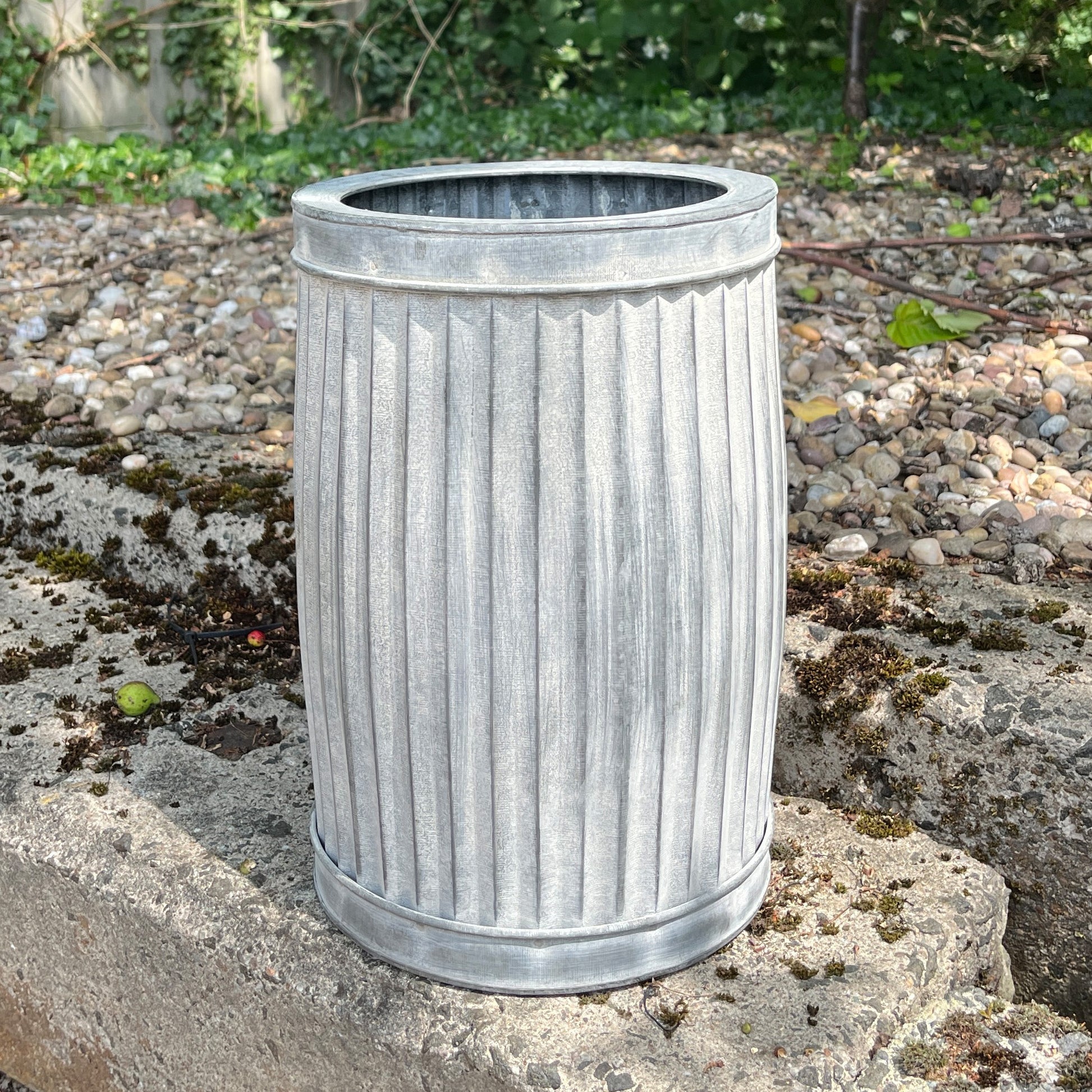 20.5cm x 31cm Metal Dolly Tub Garden Planter