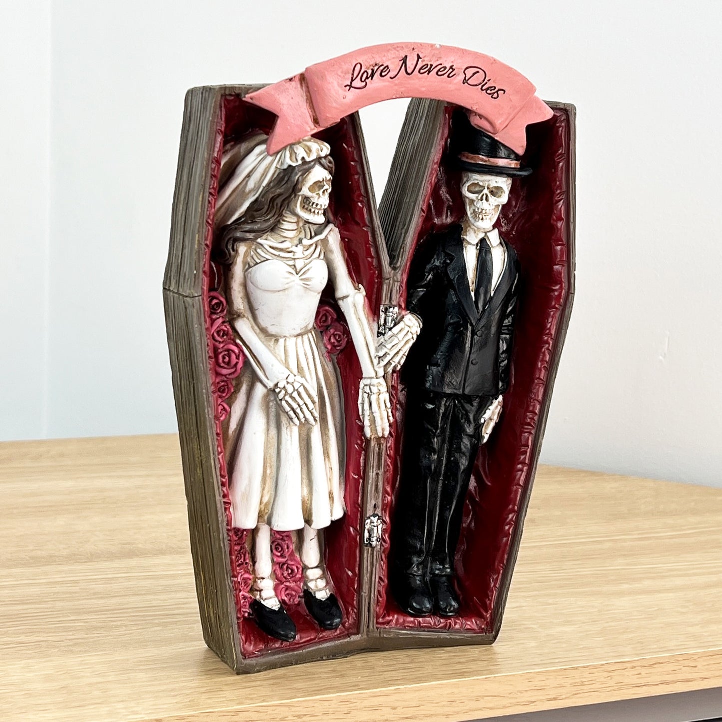 25.5cm Gothic 'Love Never Dies' Bride & Groom Skeleton Ornament