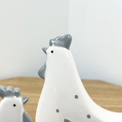 Pair of Ceramic Hen Ornaments - off White / Grey