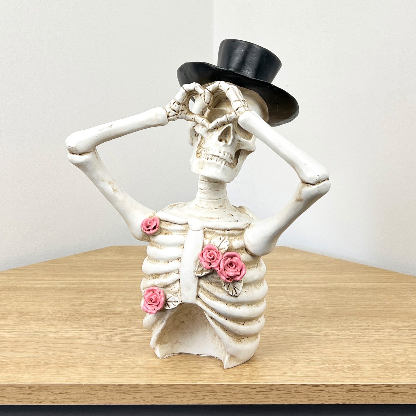 29cm Heart Hands Skeleton Bust - Resin