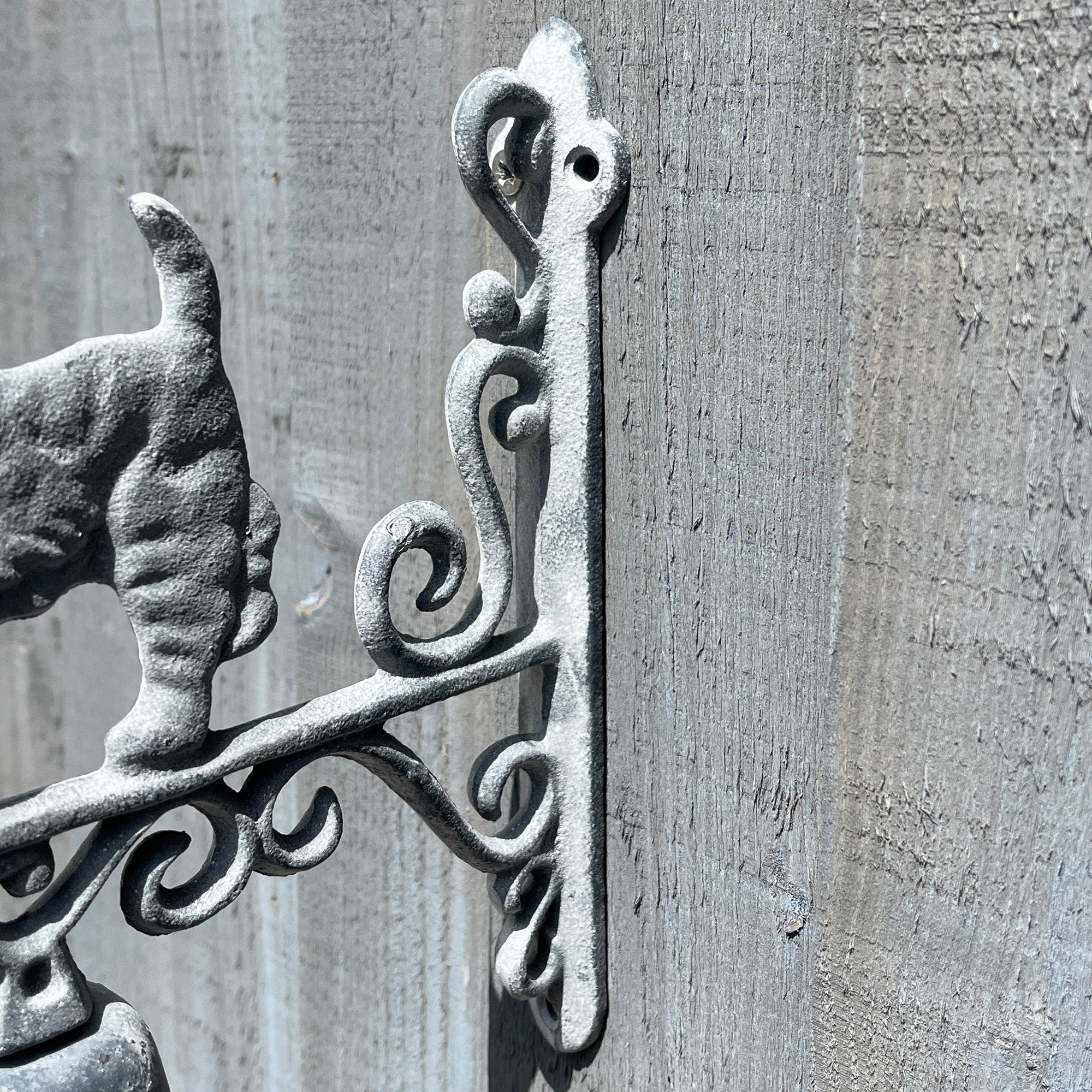 Scotty Dog Outdoor Garden Wall Bell – Cast Iron
