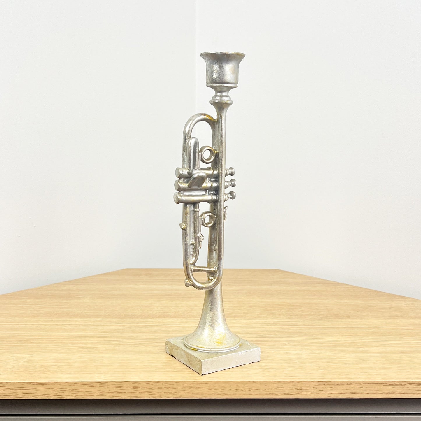 31cm Trumpet Candle Holder – Resin