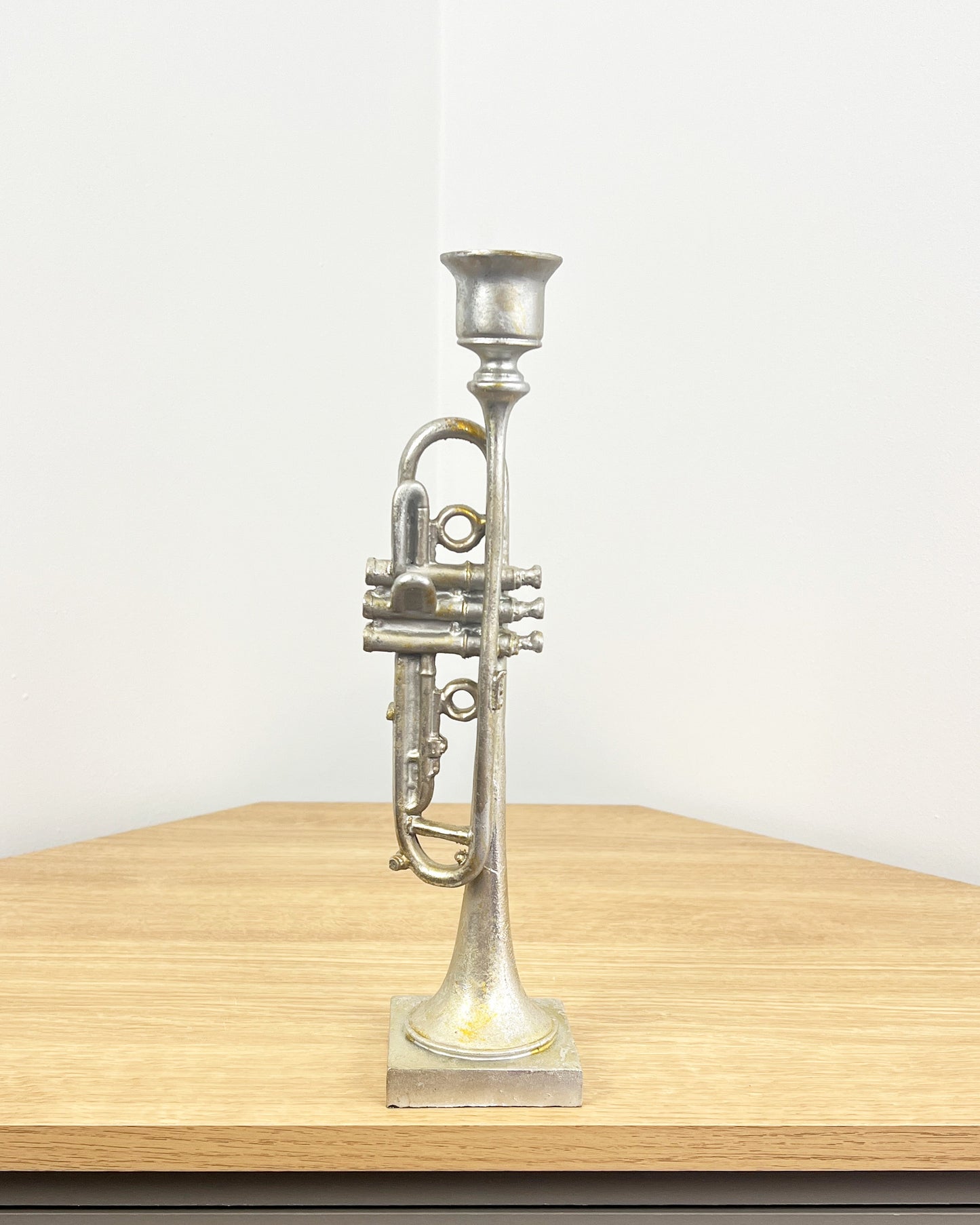 31cm Trumpet Candle Holder – Resin