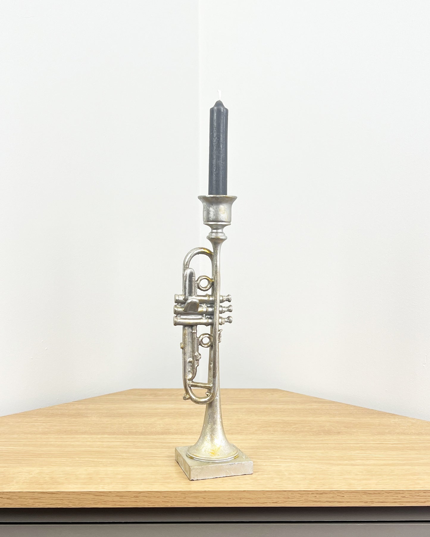 31cm Trumpet Candle Holder – Resin