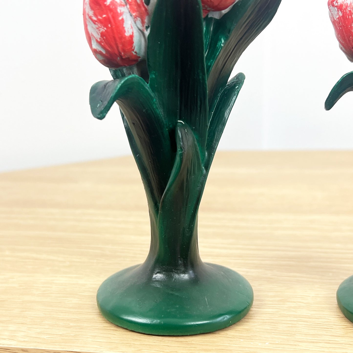 Set of 2 Floral Tulip Candle Holders – Resin