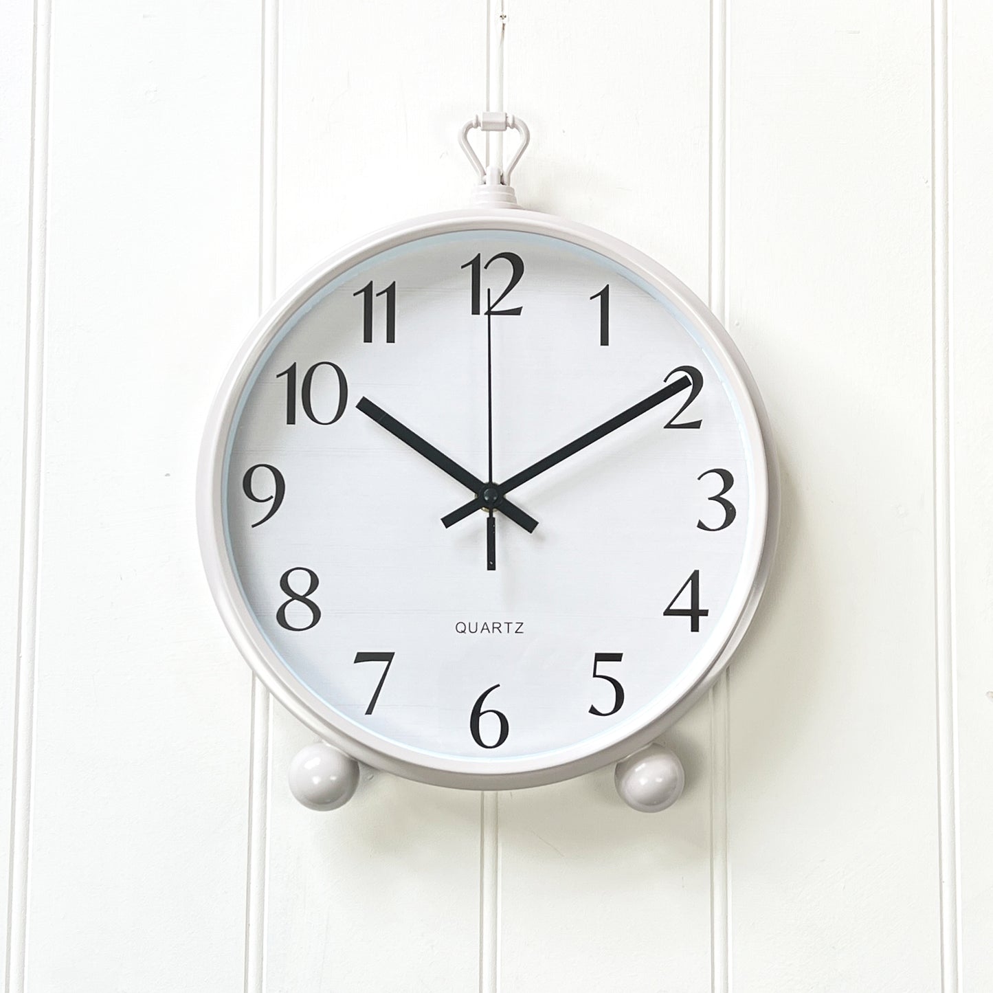 SmallWallClockforthehome-LightGrey-1