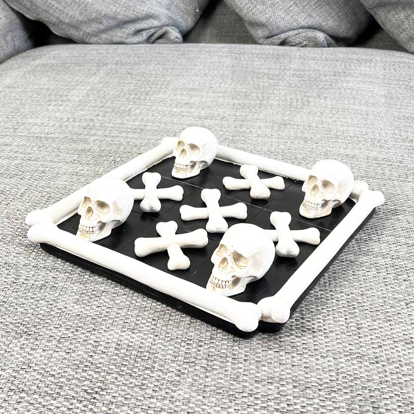 Skull & Crossbones Tic Tac Toe Game - Resin