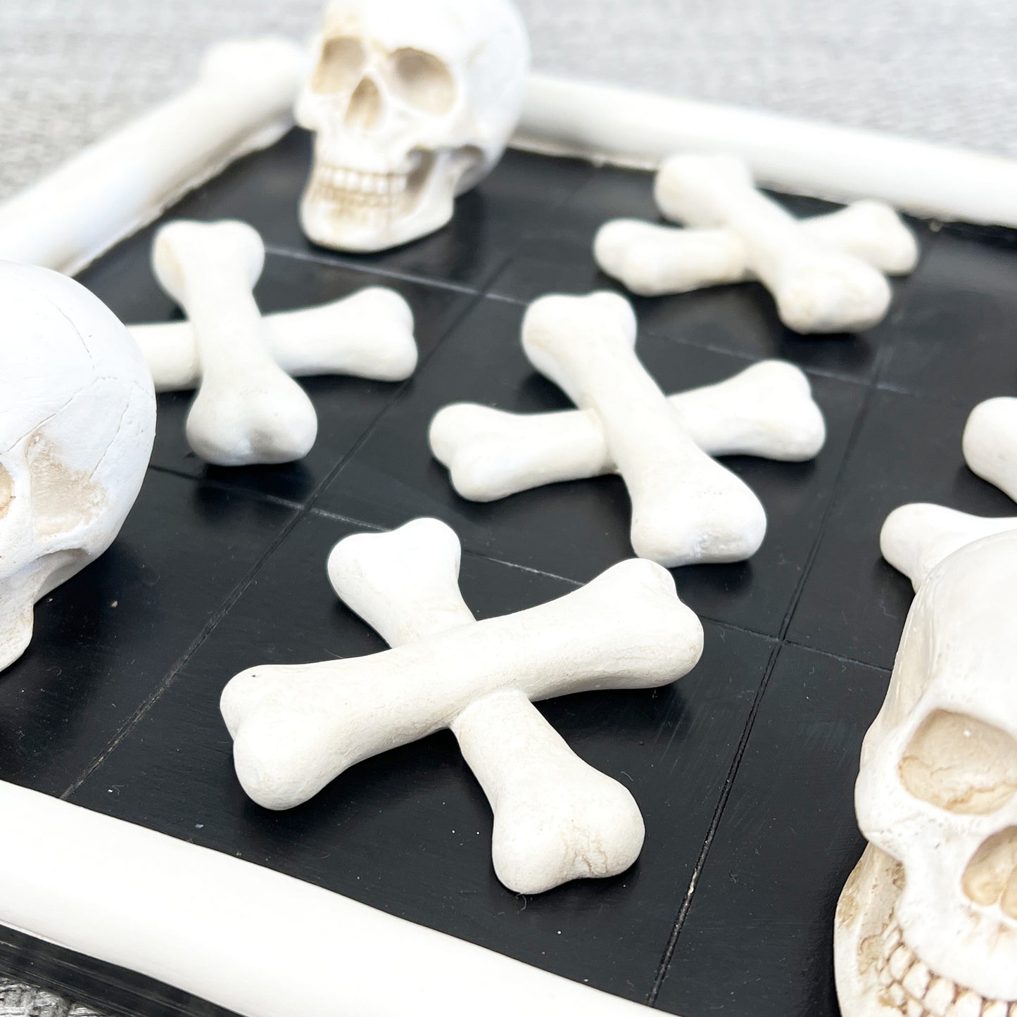 Skull & Crossbones Tic Tac Toe Game - Resin