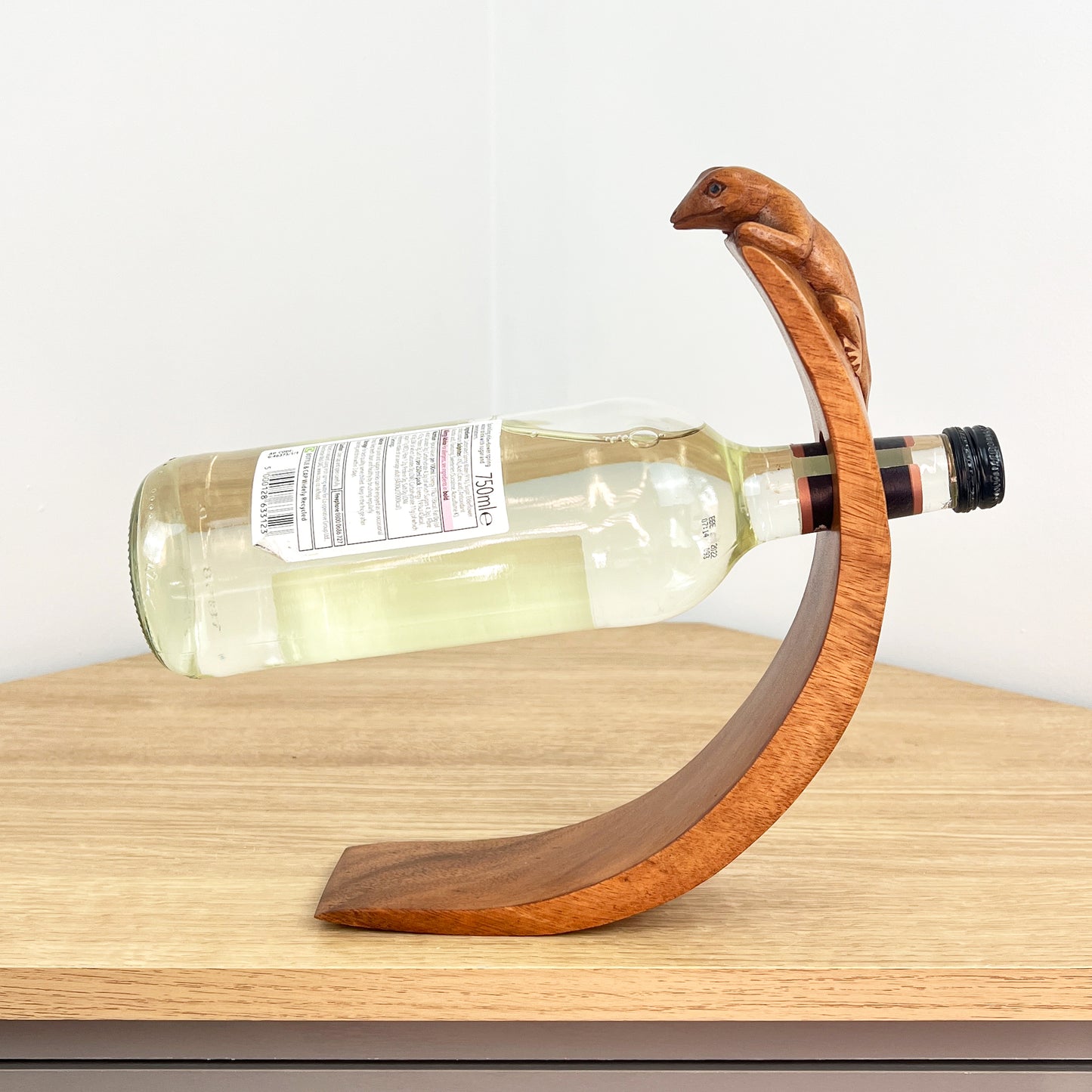 Balancing Wine Bottle Holder - Gecko / Lizard