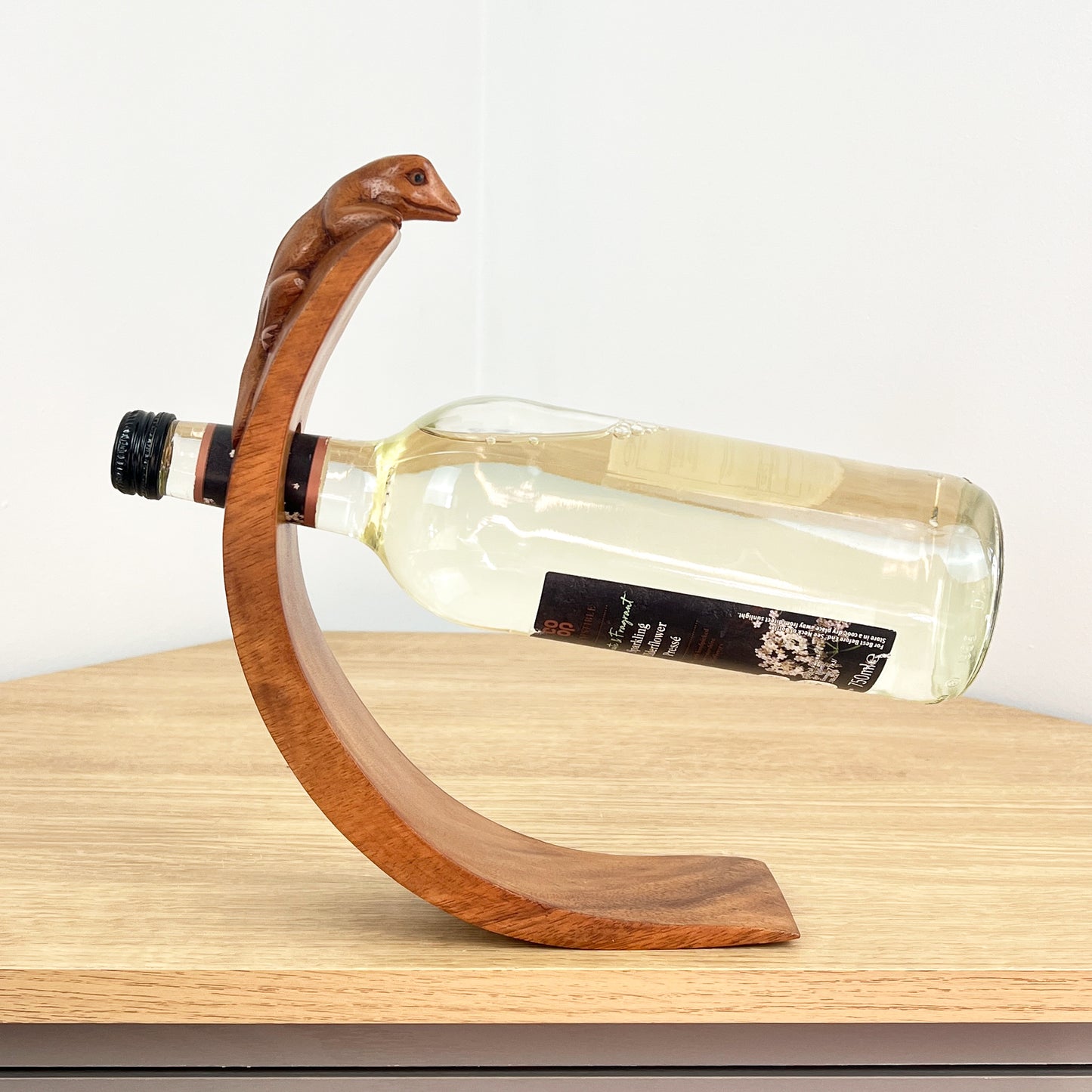 Balancing Wine Bottle Holder - Gecko / Lizard