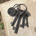 Antique Style Cast Iron Keys with Padlock