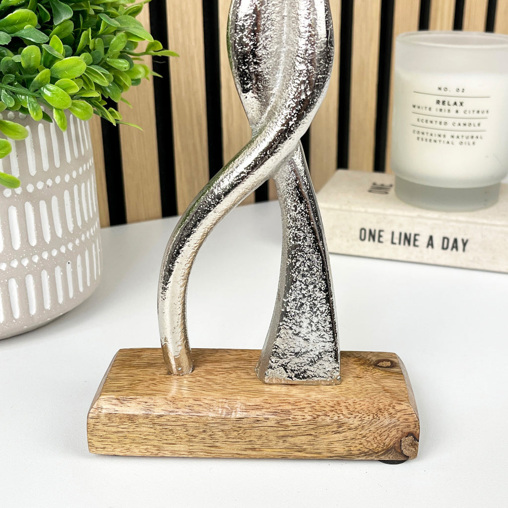 30cm Metal Couple on Wood Ornament