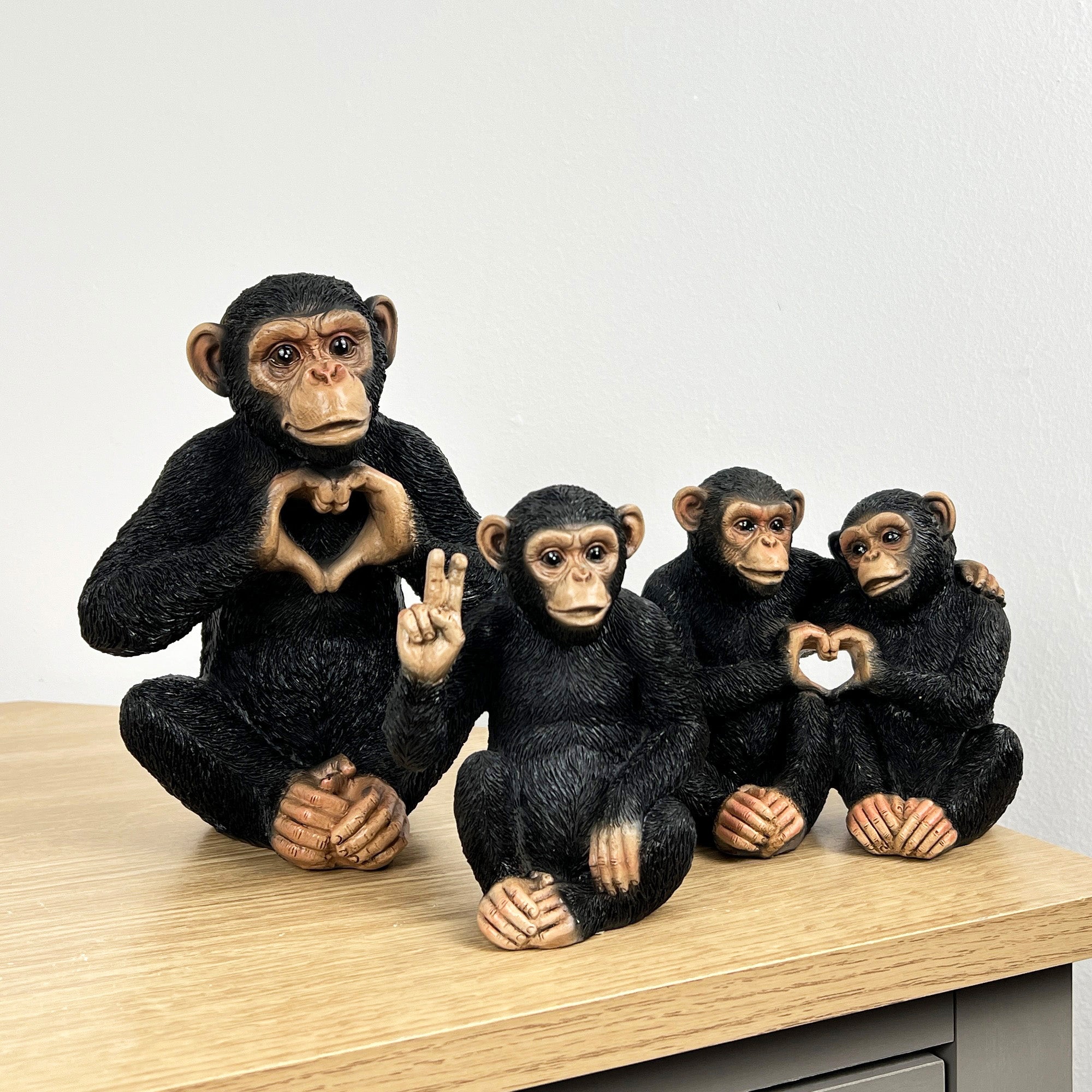 12cm Peace Sign Monkey Ornament - Resin