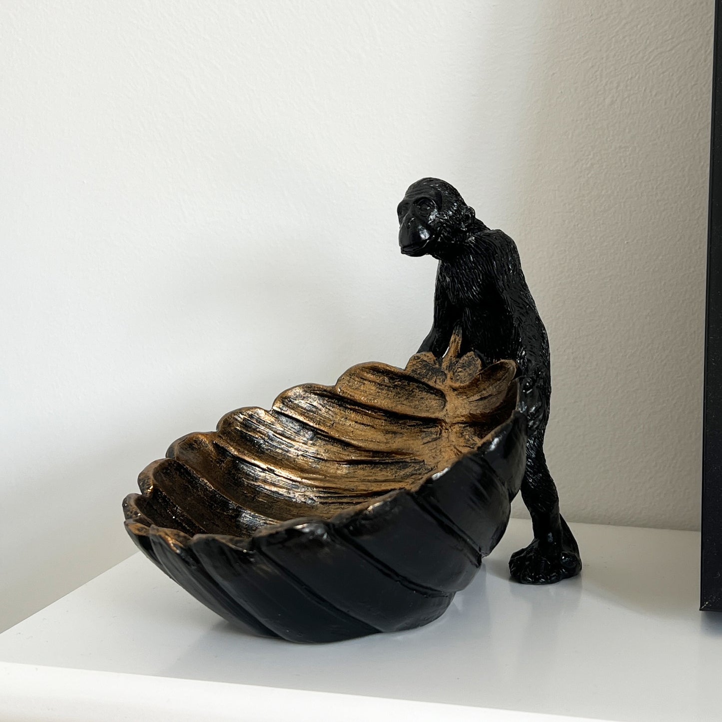 Monkey with Leaf Trinket Dish - Black / Gold