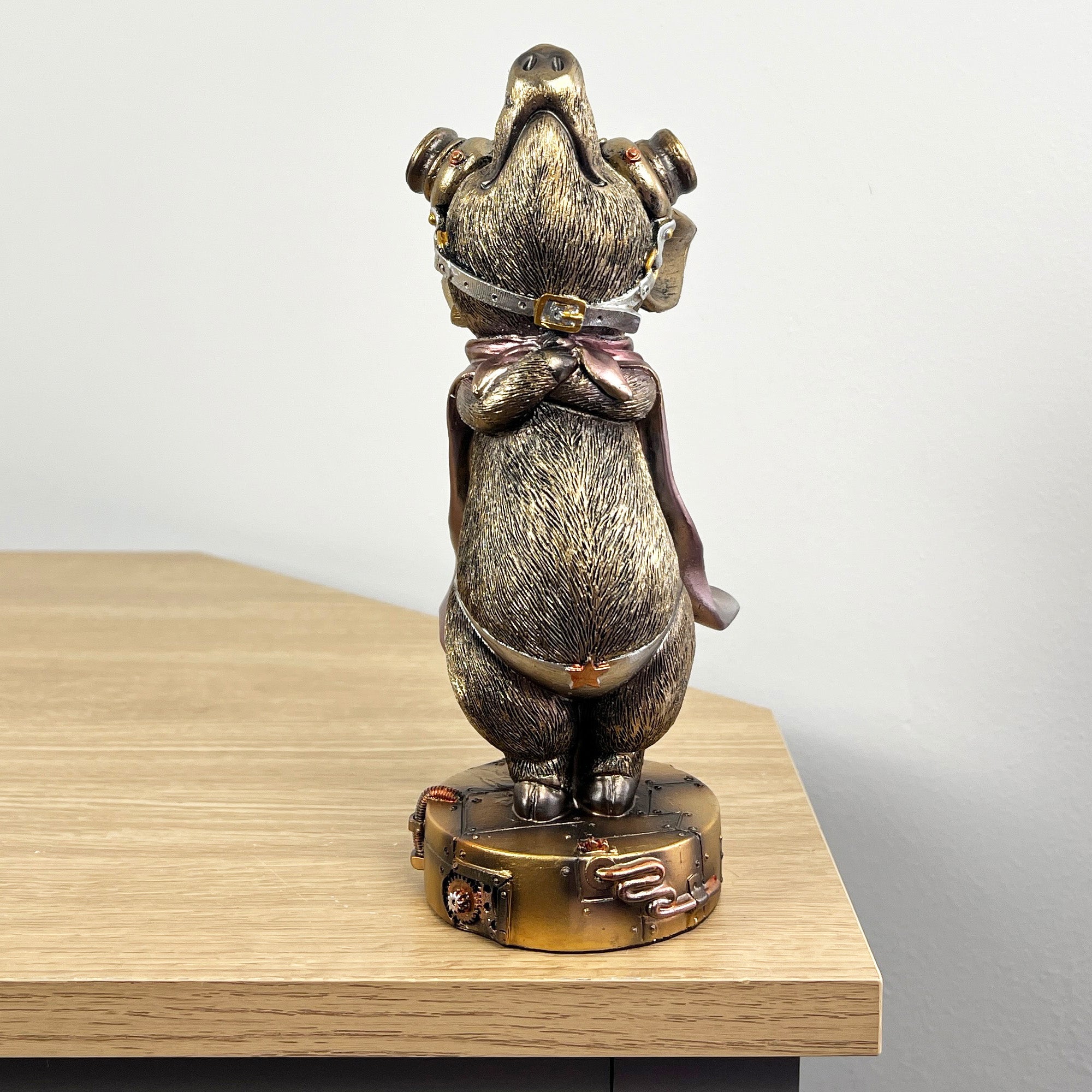 21.5cm Steampunk Super Pig Ornament – Resin