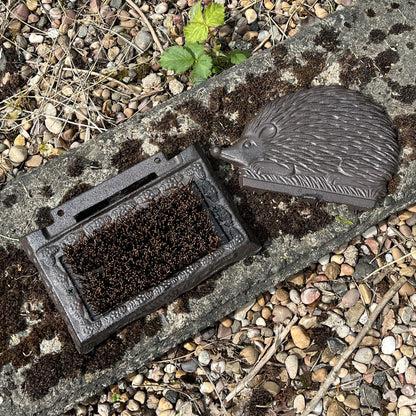 Hedgehog Boot Scraper – Cast Iron