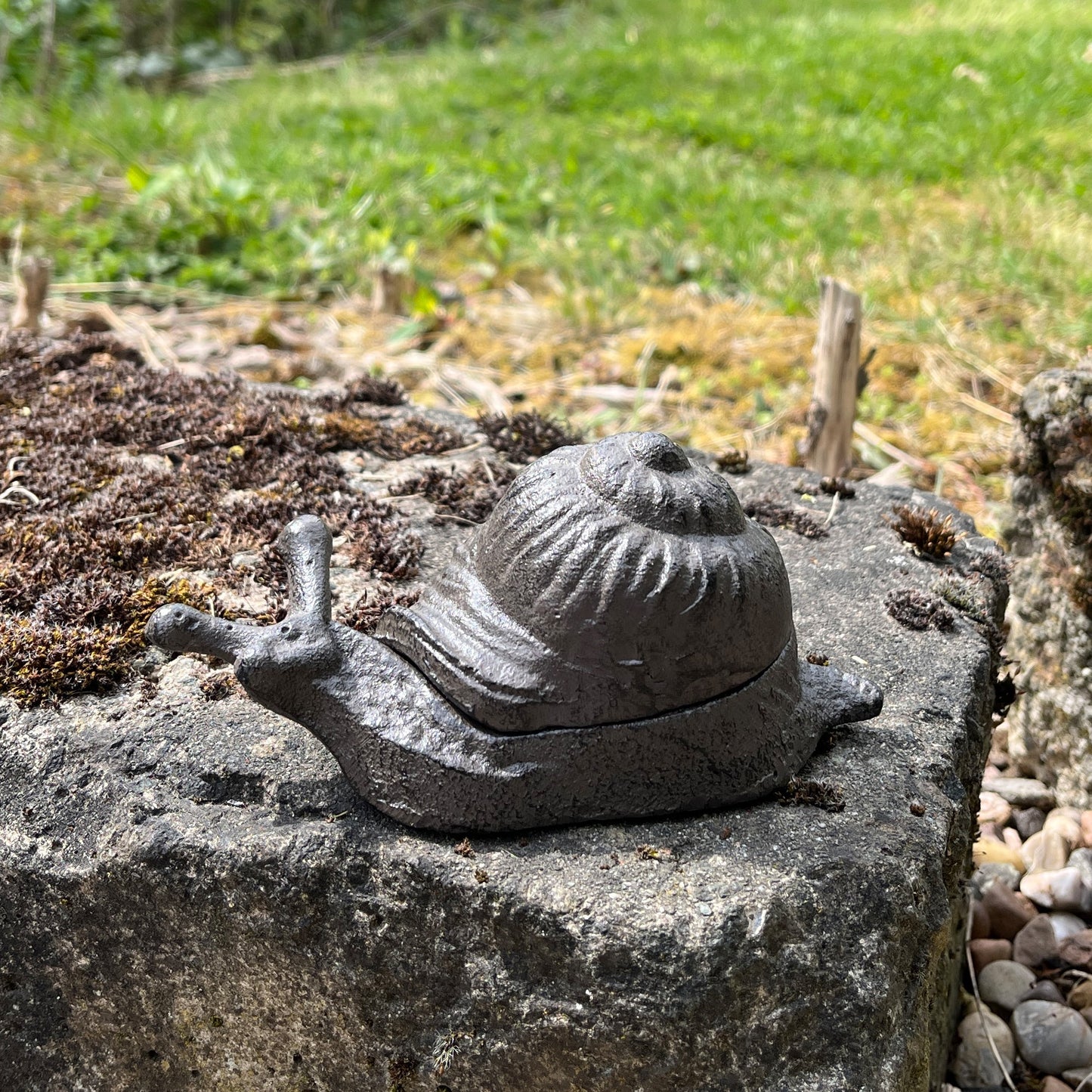 Snail Key Box Garden Ornament – Cast Iron