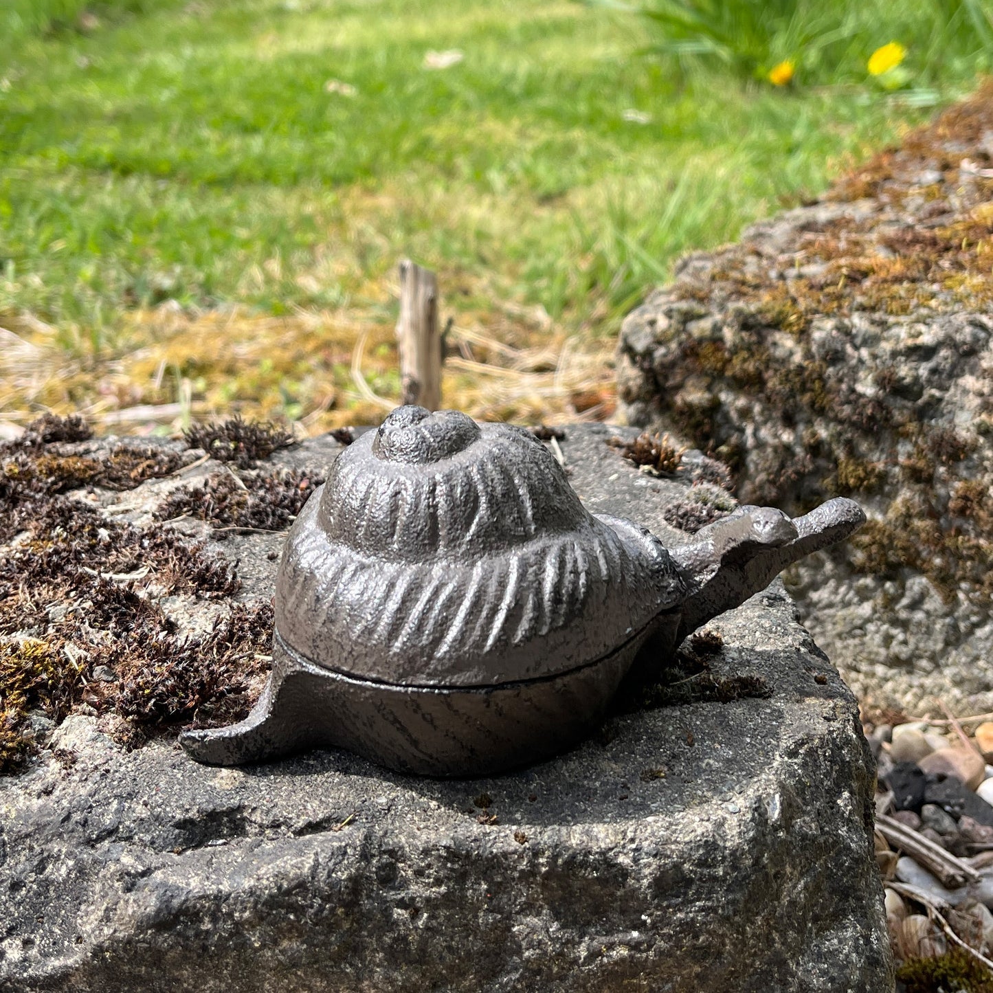 Snail Key Box Garden Ornament – Cast Iron