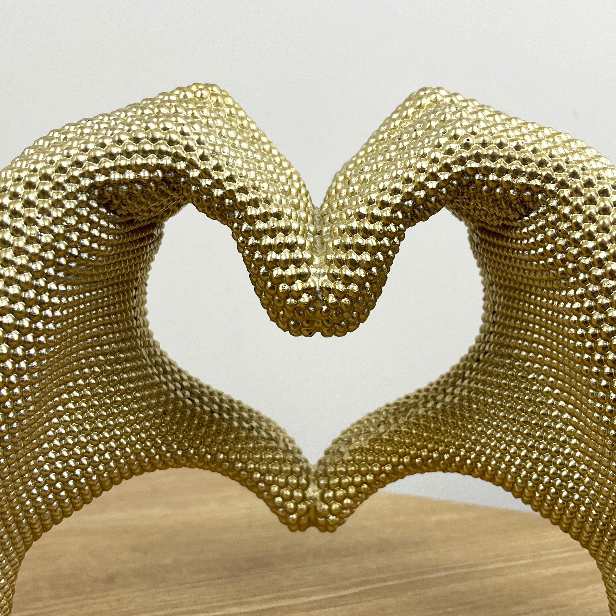 30.5cm x 17cm Gold Heart Hands Ornament - Resin