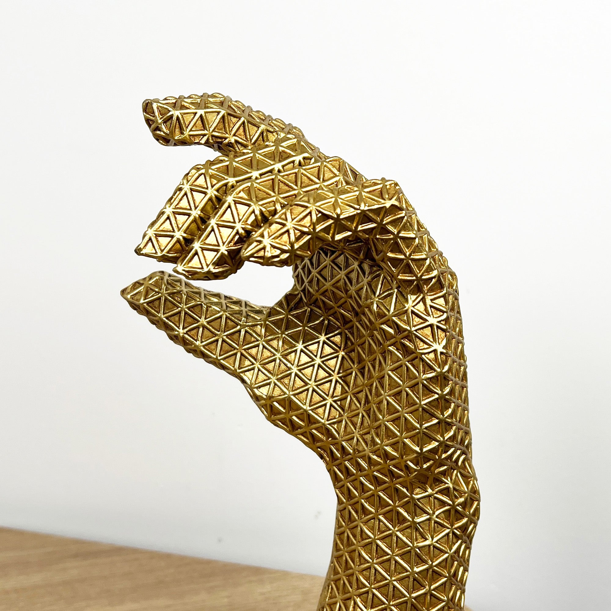 28cm Gold Hand Ornament – Resin