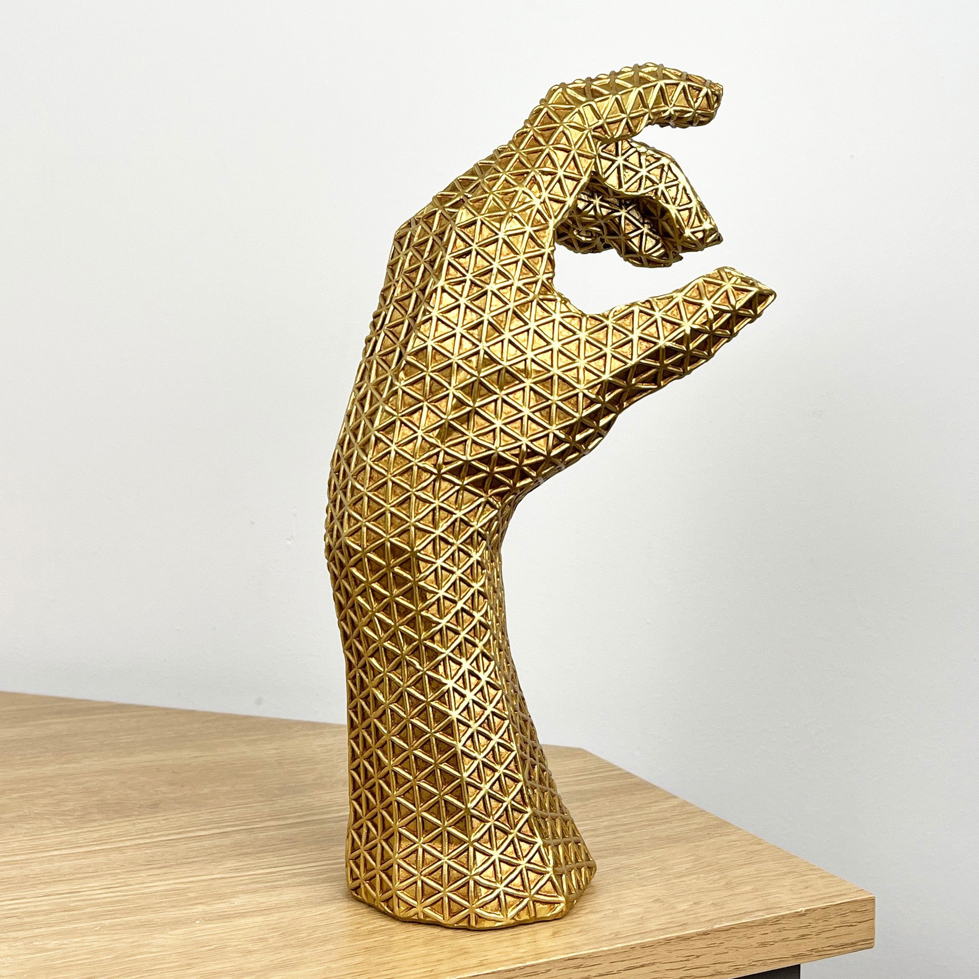 28cm Gold Hand Ornament – Resin