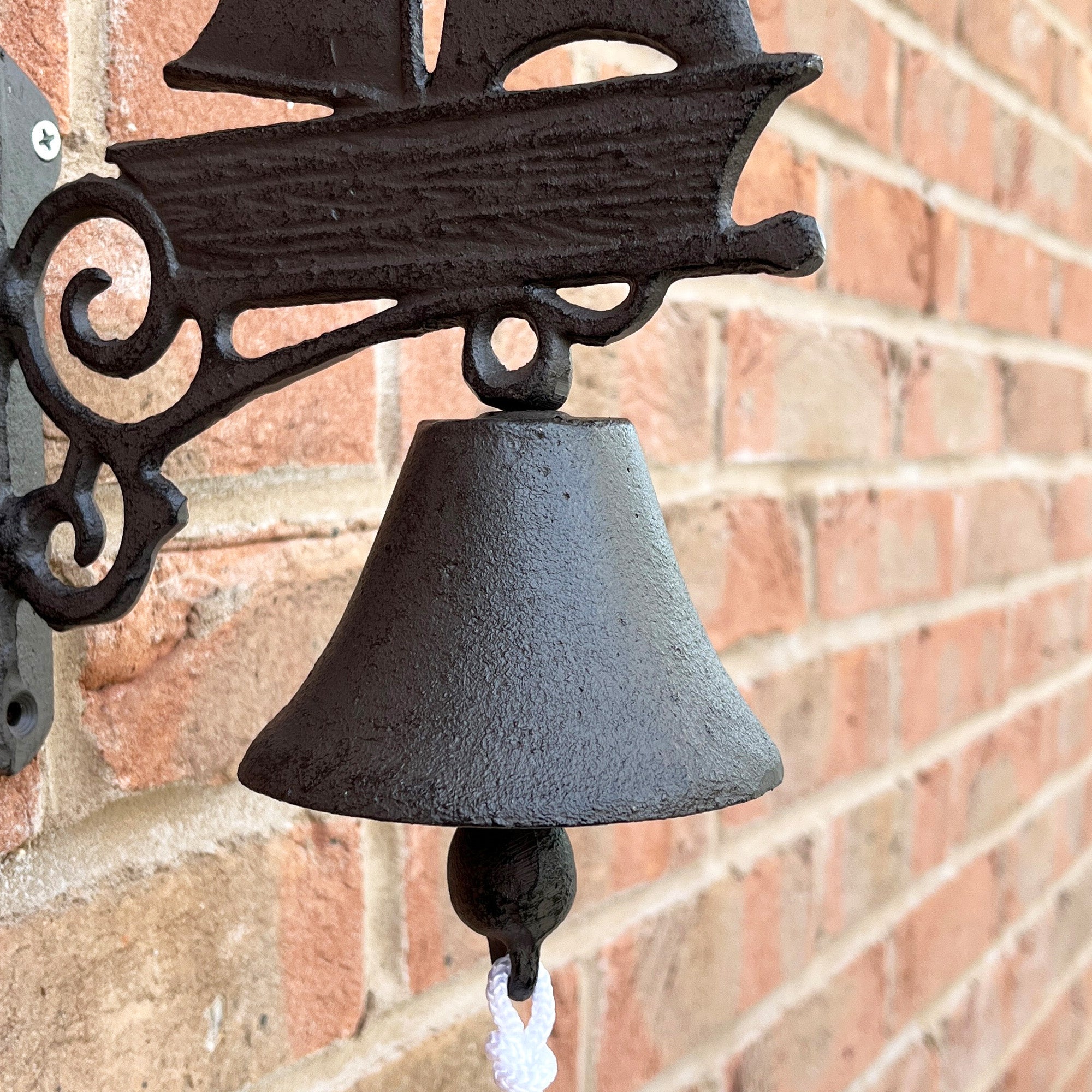 23cm Nautical Ship Garden Wall Bell – Cast Iron