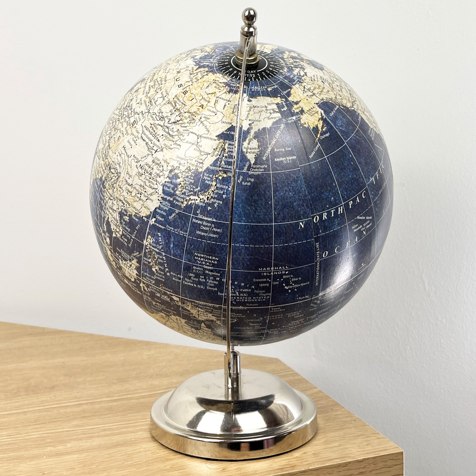 27cm Tall Rotating Globe Ornament - Blue & Silver