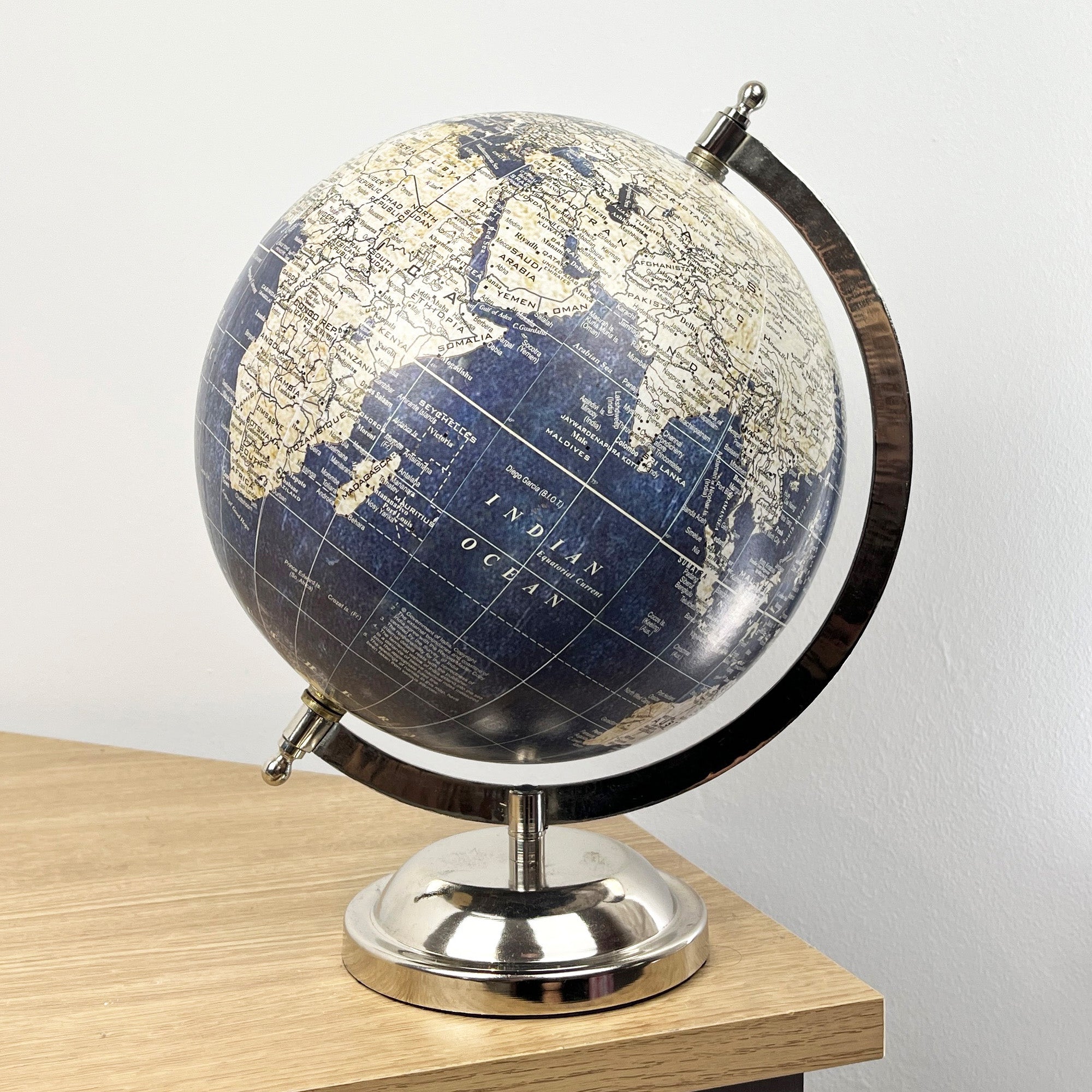 27cm Tall Rotating Globe Ornament - Blue & Silver
