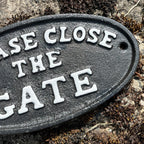 Oval 'Please Close the Gate' Wall Sign / Plaque - Cast Iron