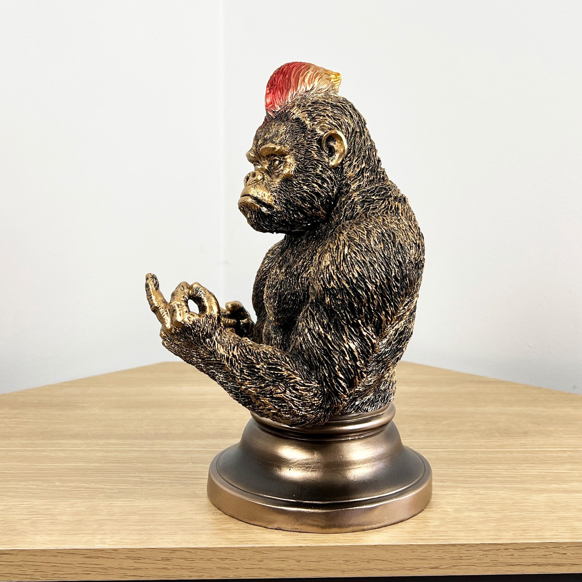 27cm Middle Finger Punk Gorilla Bust Ornament - Resin