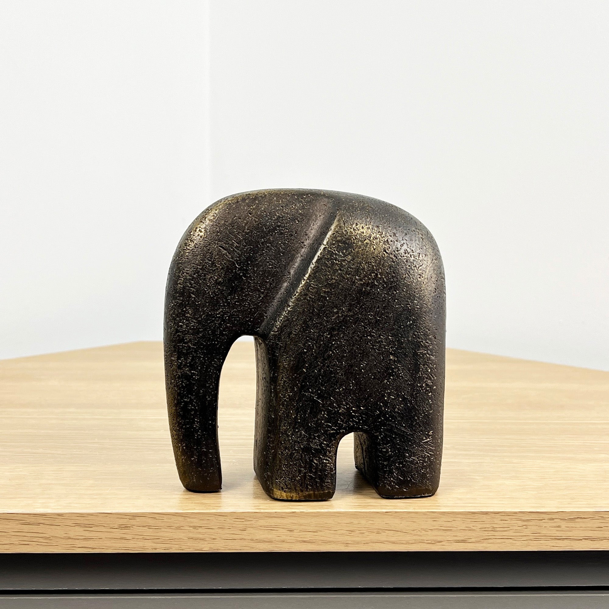 13.7cm Bronze Elephant Ornament – Resin