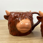 Set of 2 x Novelty Highland Cow Shaped Mugs – Ceramic
