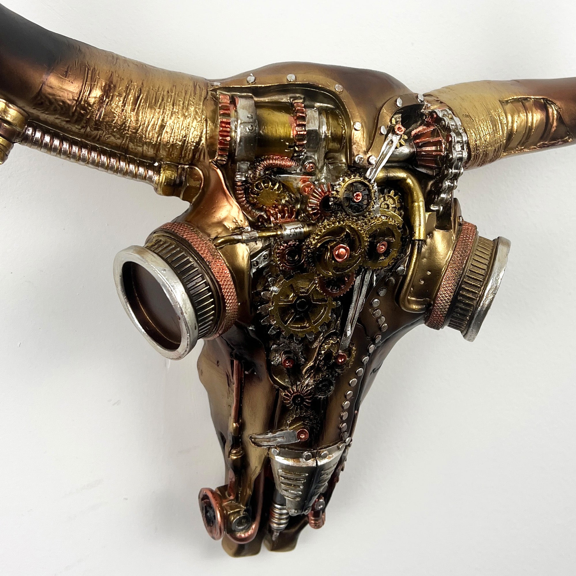 30.5cm Steampunk Cow Skull with Horns Wall Decoration – Resin