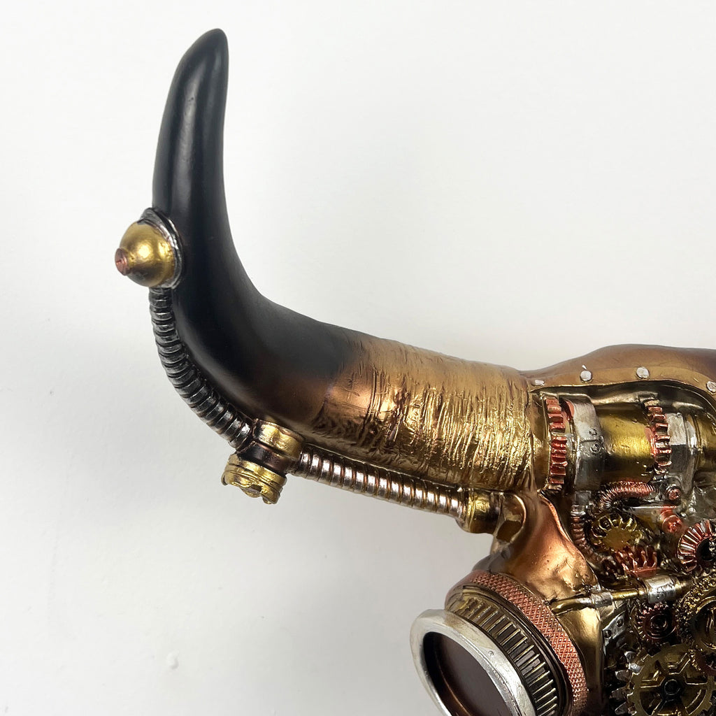 30.5cm Steampunk Cow Skull with Horns Wall Decoration – Resin