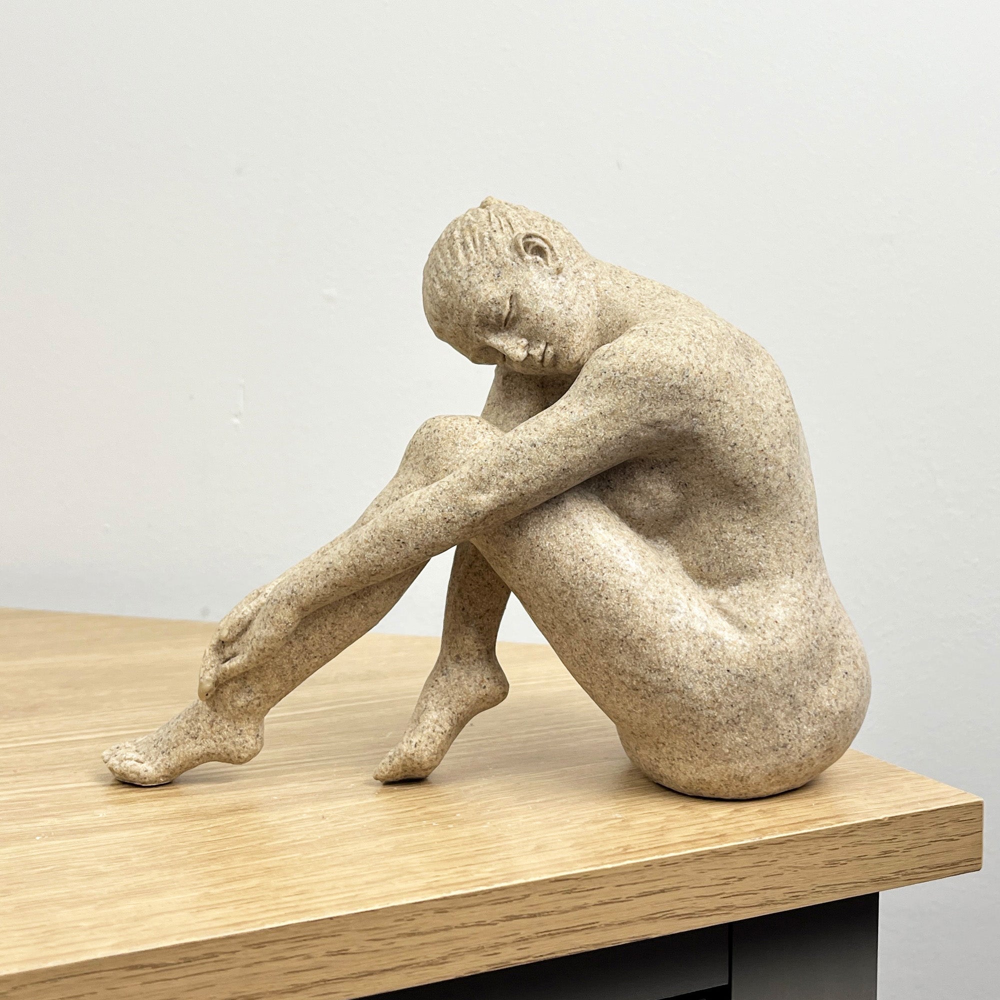 15cm Abstract Sitting Woman Ornament – Resin