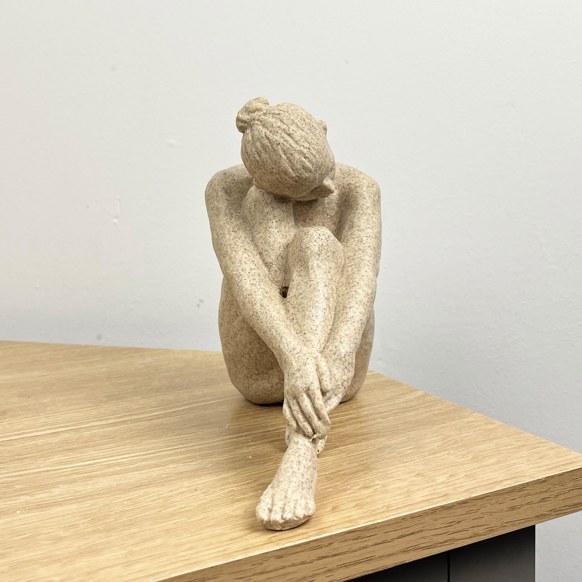 15cm Abstract Sitting Woman Ornament – Resin