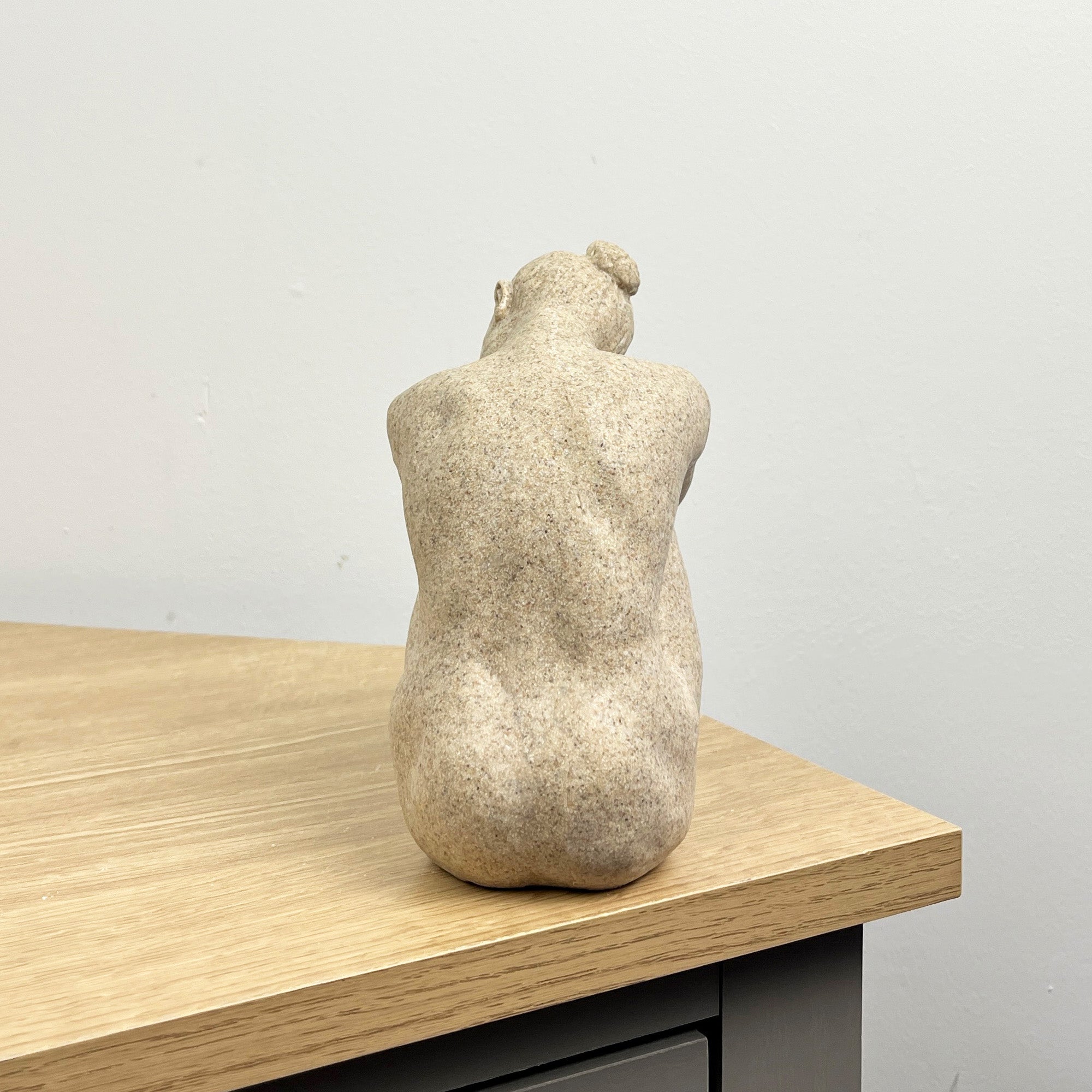 15cm Abstract Sitting Woman Ornament – Resin