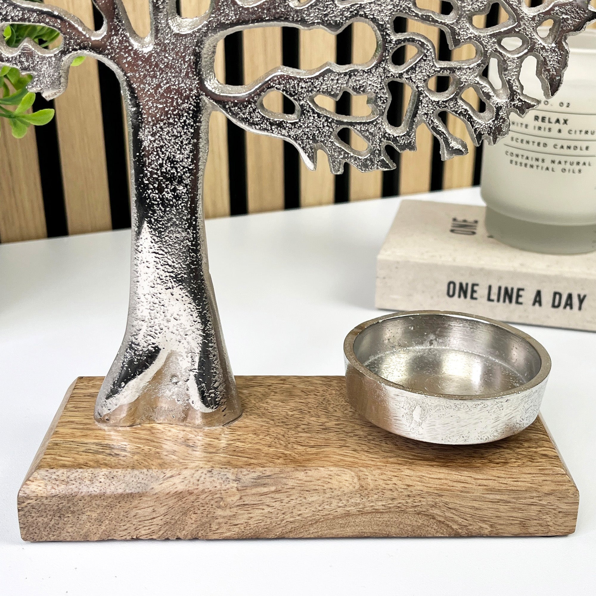 26.5cm Metal Tree of Life Candle Holder / Ornament