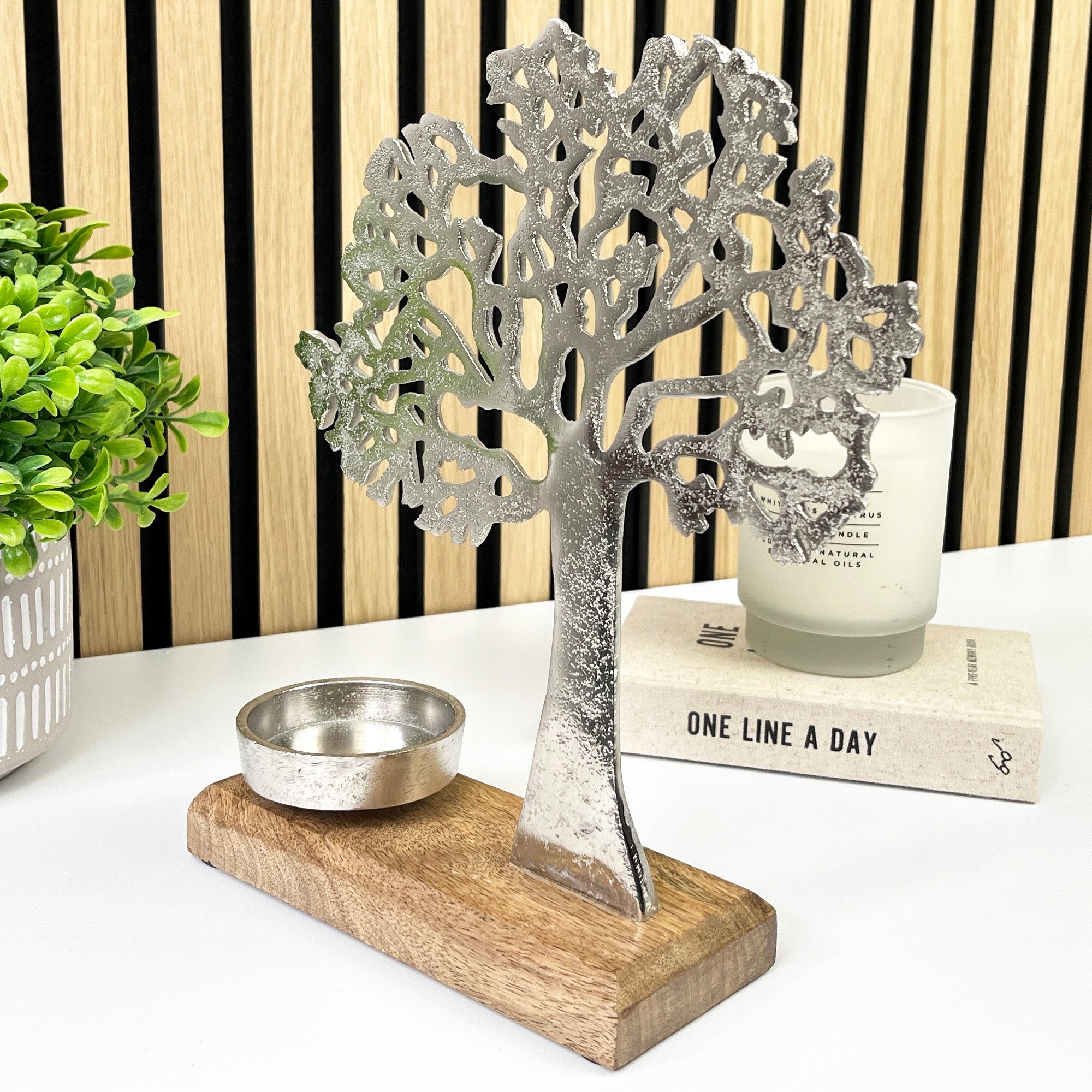 26.5cm Metal Tree of Life Candle Holder / Ornament