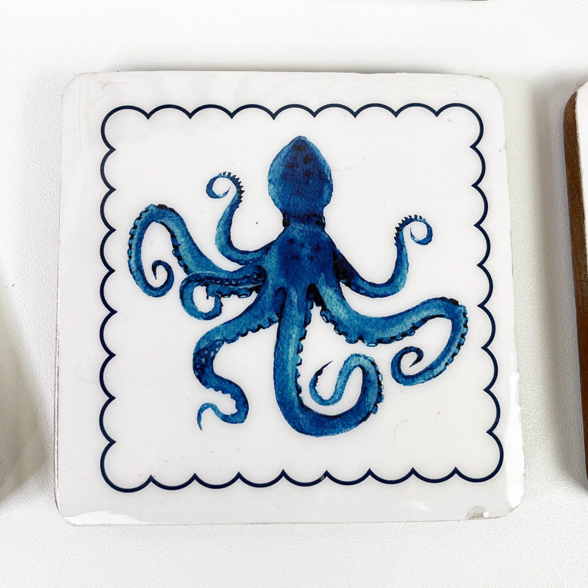 Set of 4 Wooden Coasters in Holder – Octopus