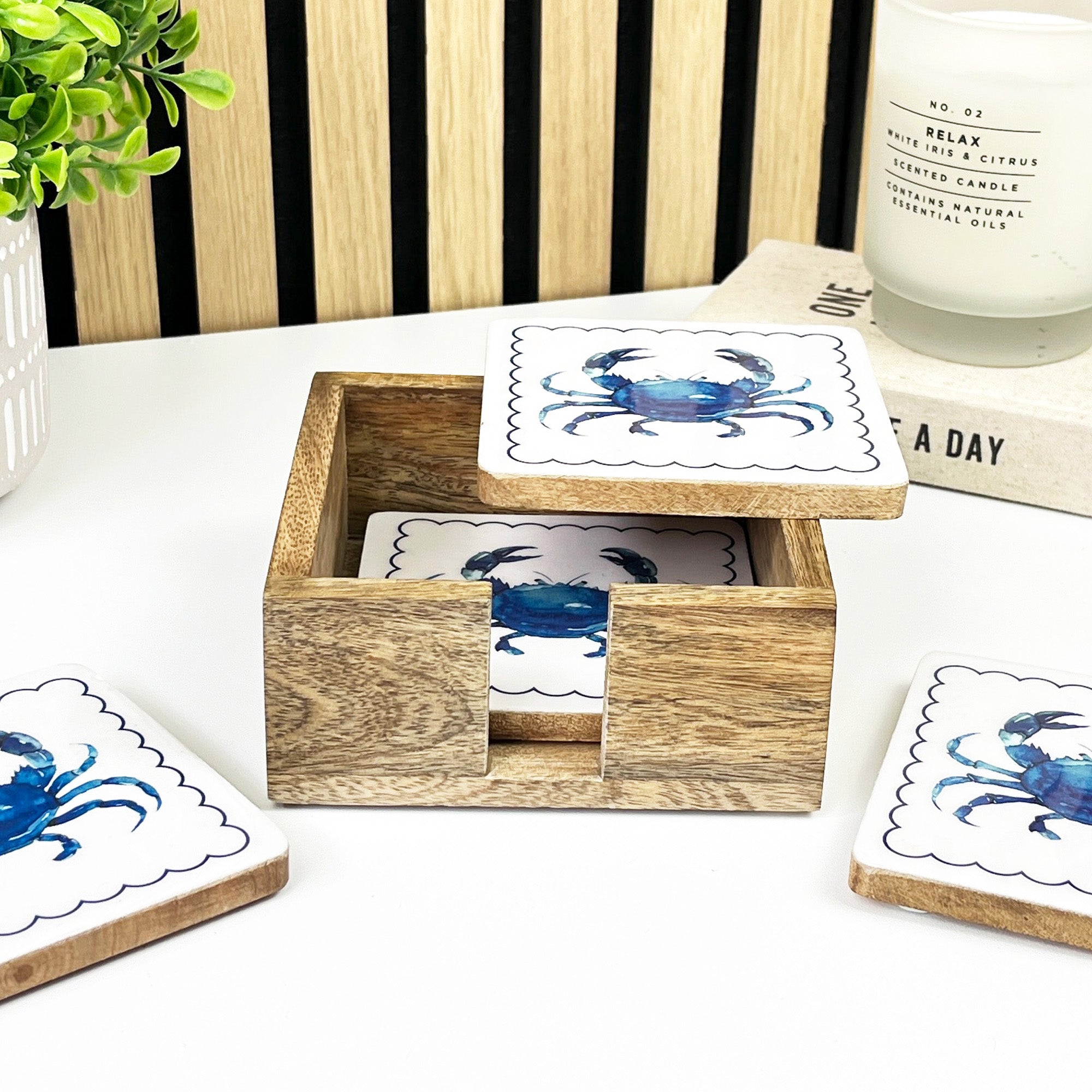 Set of 4 Wooden Coasters in Holder – Crab