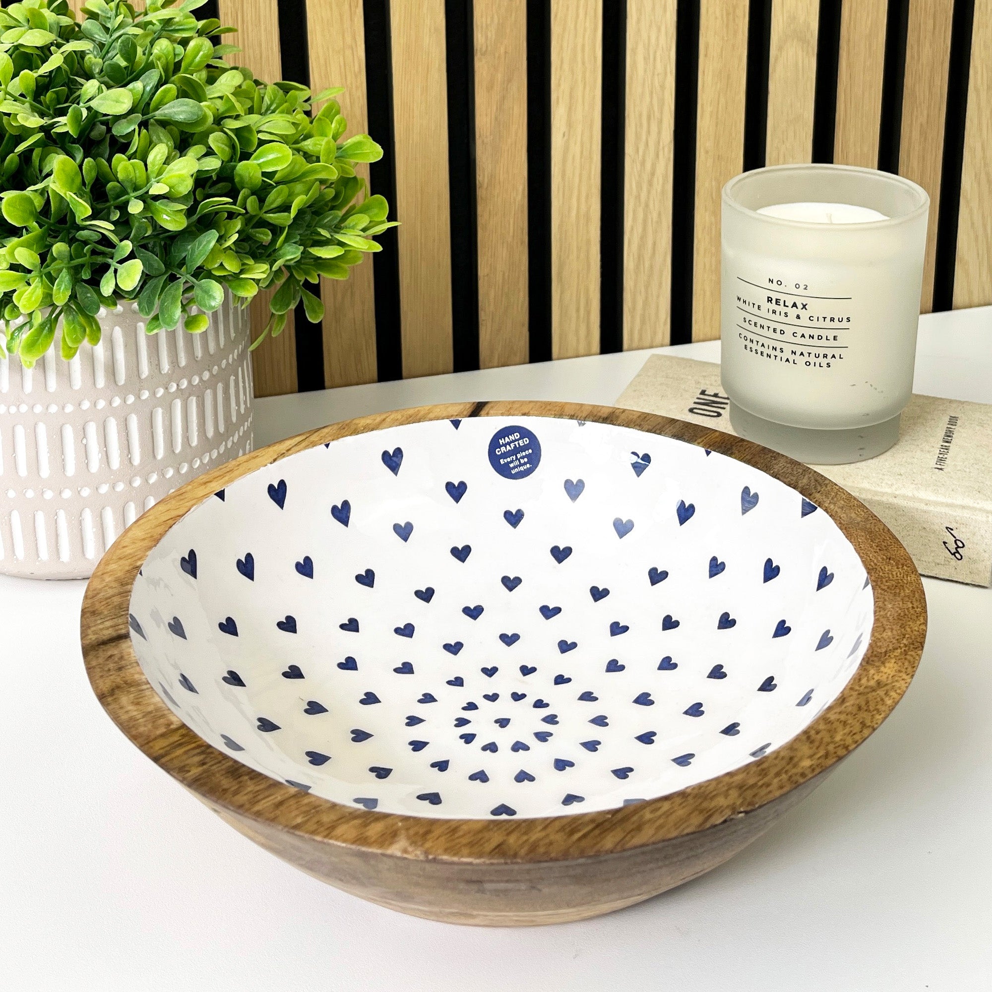 24.5cm Decorative Wooden Bowl with Enamel Hearts Pattern