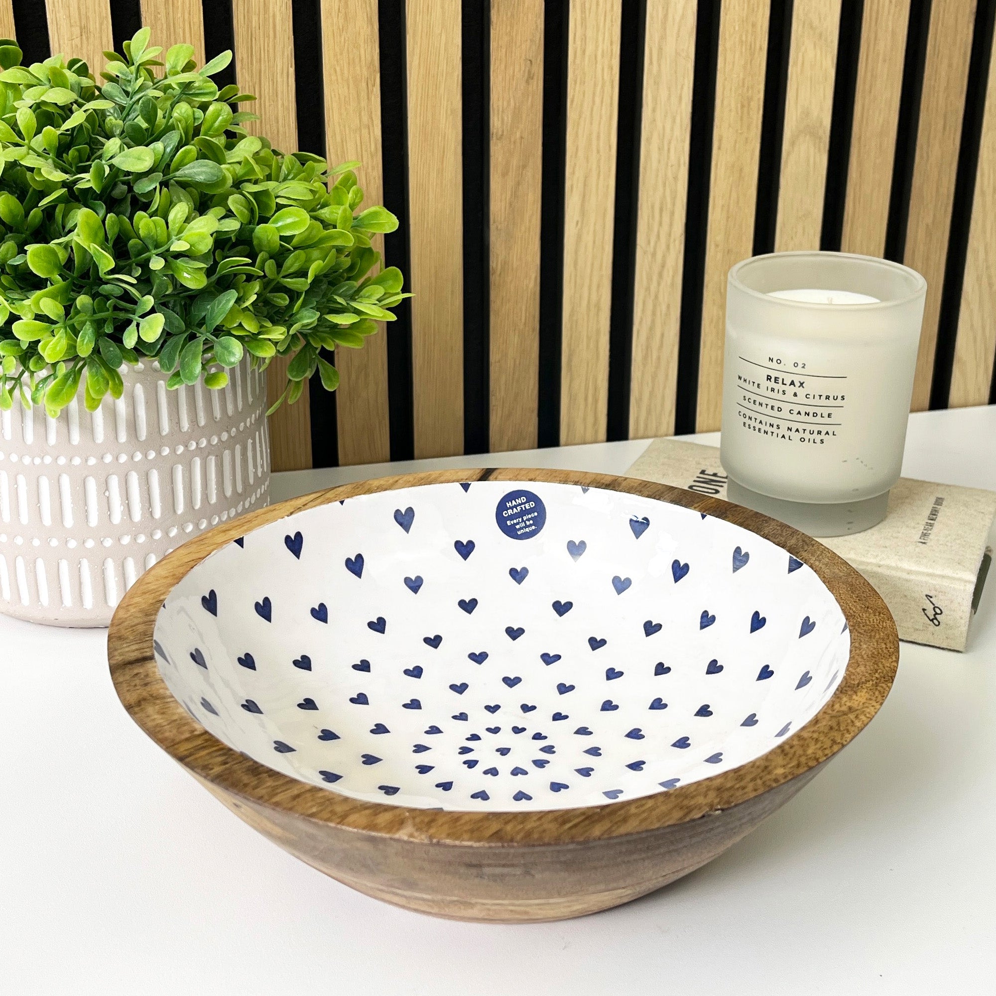 24.5cm Decorative Wooden Bowl with Enamel Hearts Pattern