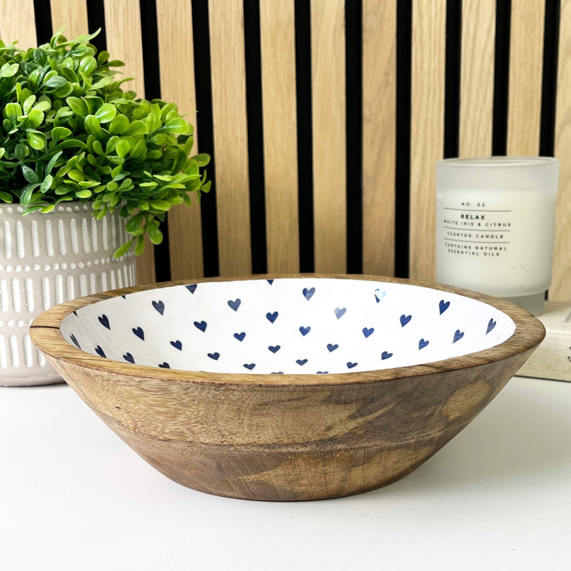 24.5cm Decorative Wooden Bowl with Enamel Hearts Pattern
