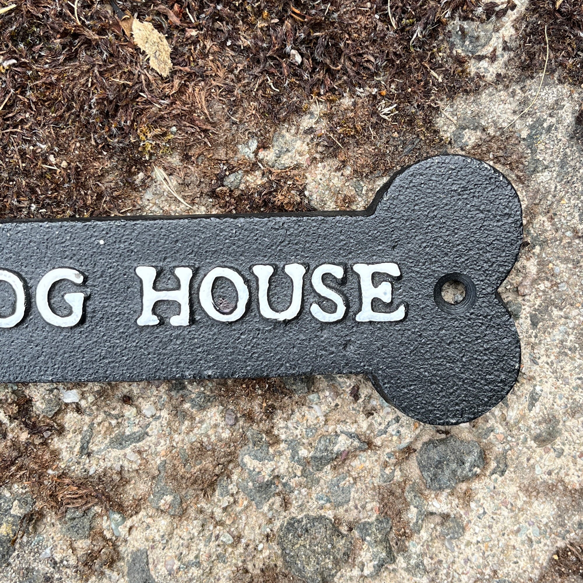 15cm Bone Shaped 'Dog House' Wall Sign / Plaque - Cast Iron