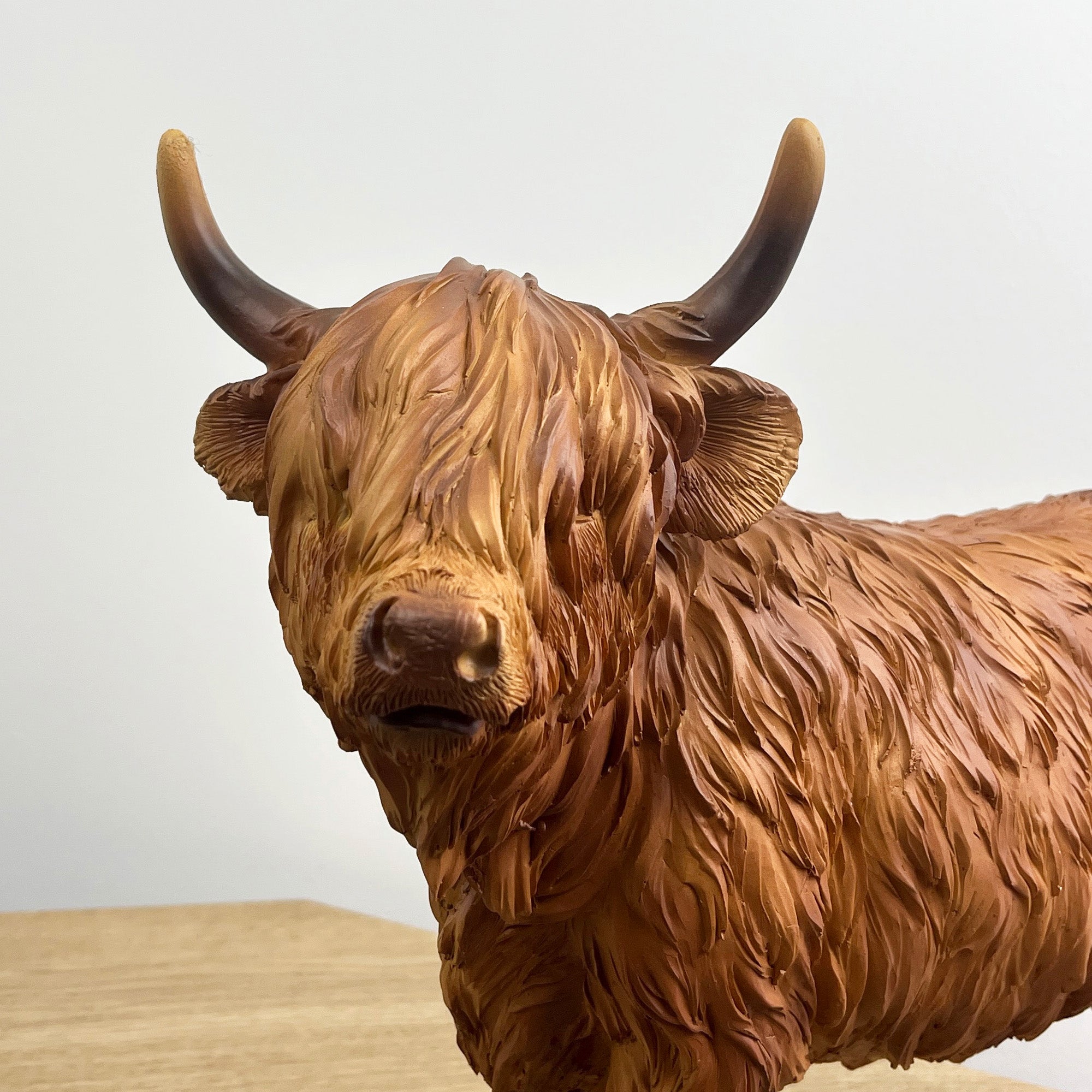 33.5cm Large Standing Highland Ornament – Resin