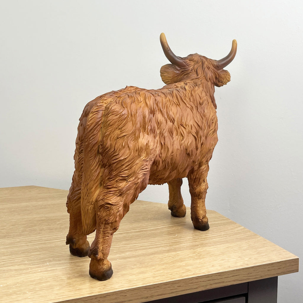 33.5cm Large Standing Highland Ornament – Resin